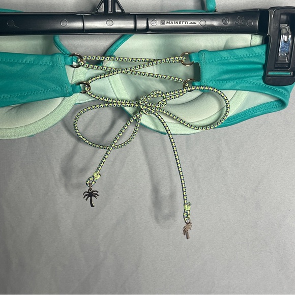 Victoria’s Secret Blue Bathing Suit Top - Picture 6 of 10